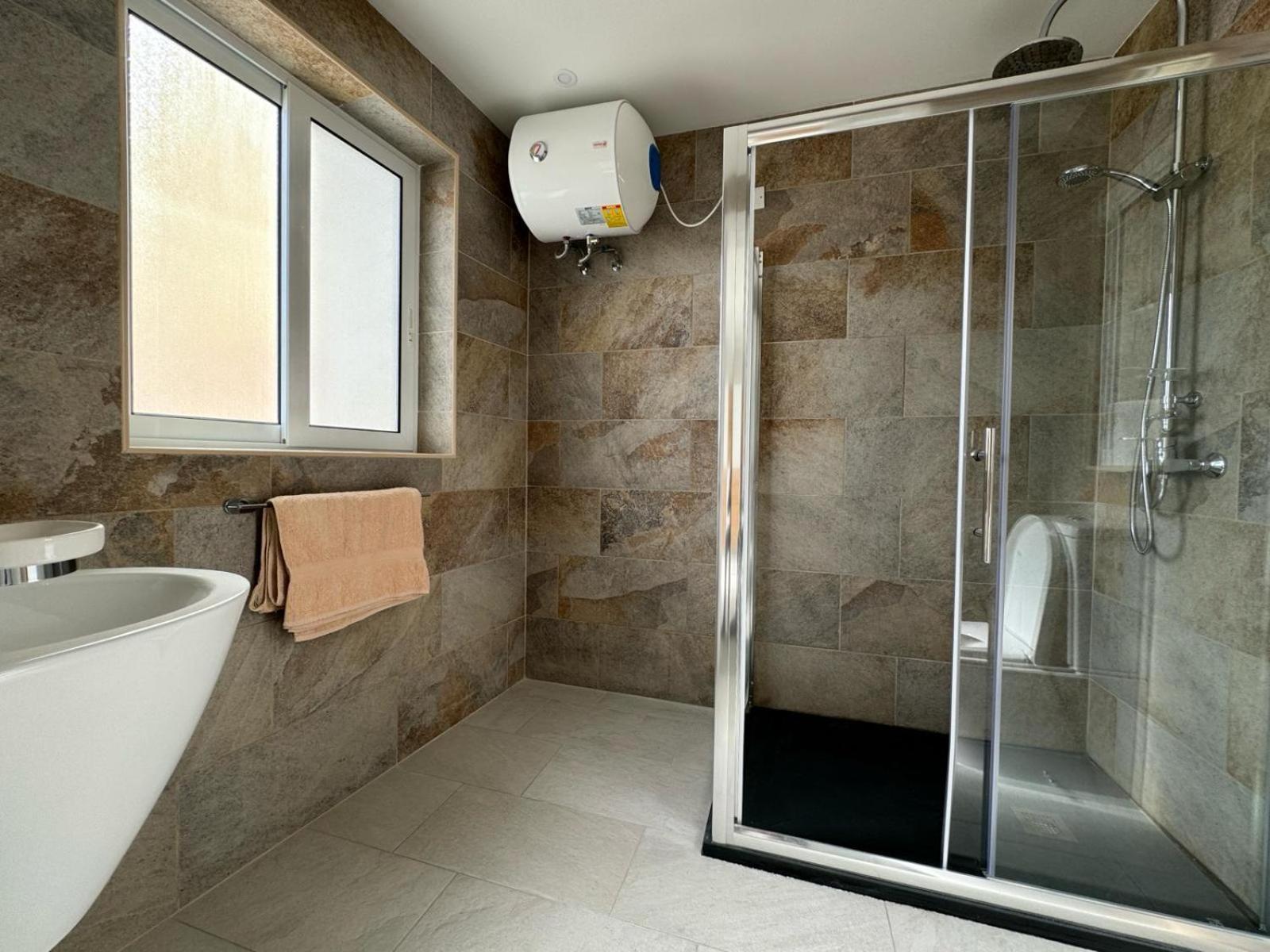 Luxury & Modern Two Bedroom Marsaskala Apartment Kültér fotó